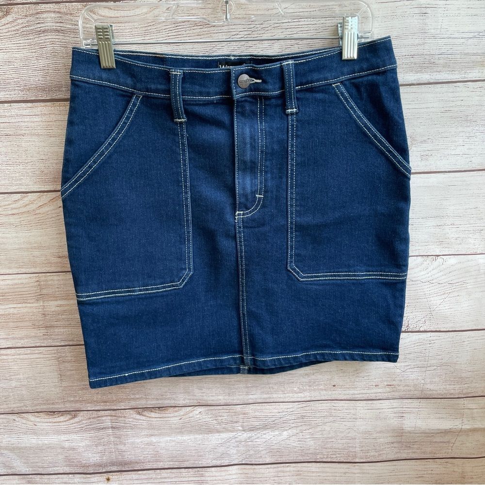NEW WITHOUT TAGS WRANGLER JEAN SKIRT